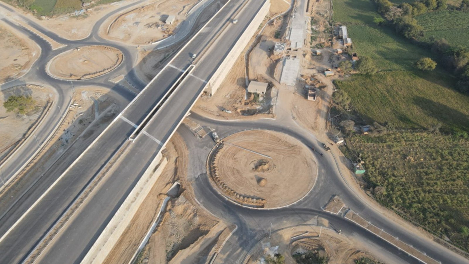 Development of Access Controlled Six Lane Greenfield Ganga Expressway Group – IV from KM 445.000 to KM 601.847 in Uttar Pradesh